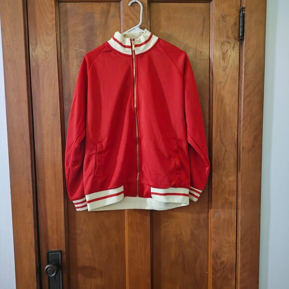 Victorious Red and White Track Suit - Picture 4 of 10